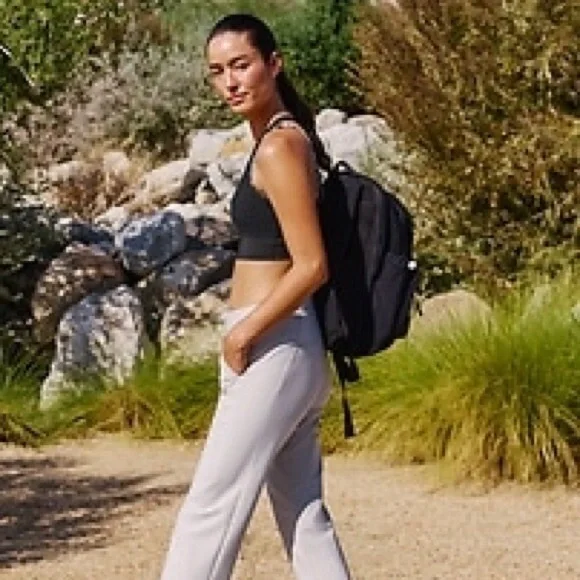 NWOT Athleta Kinetic Backpack - Picture 9 of 9